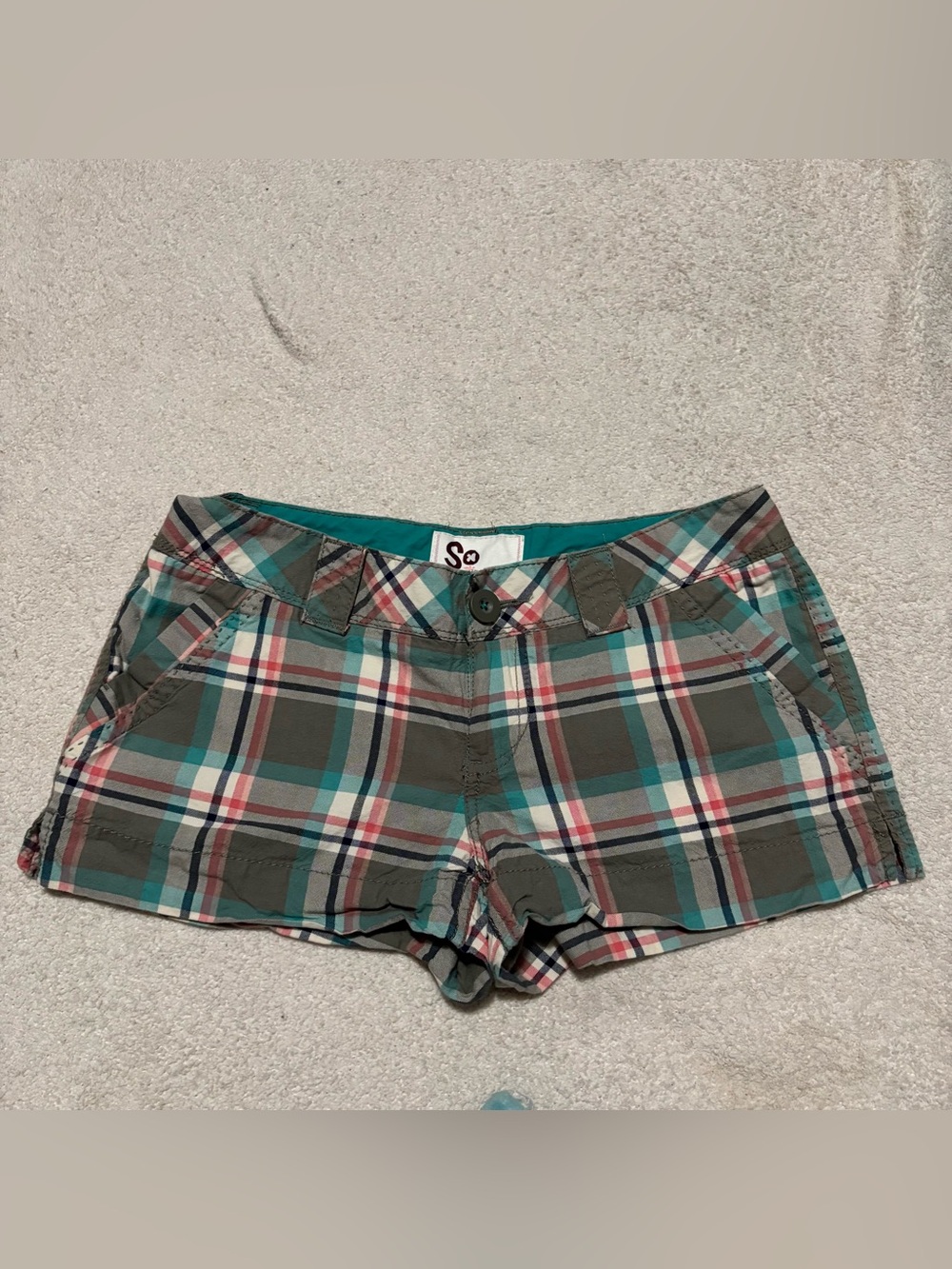 SO Plaid mini shorts Y2K size 5 lowrise